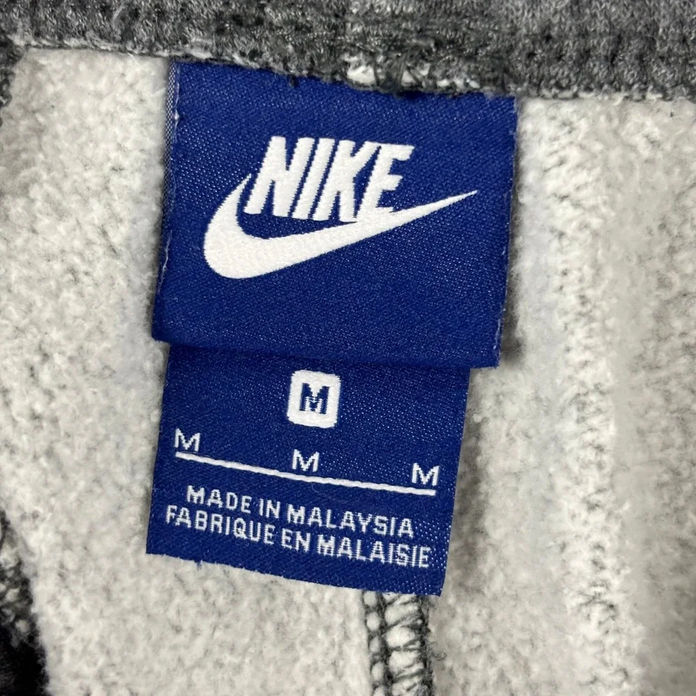 Nike features logo